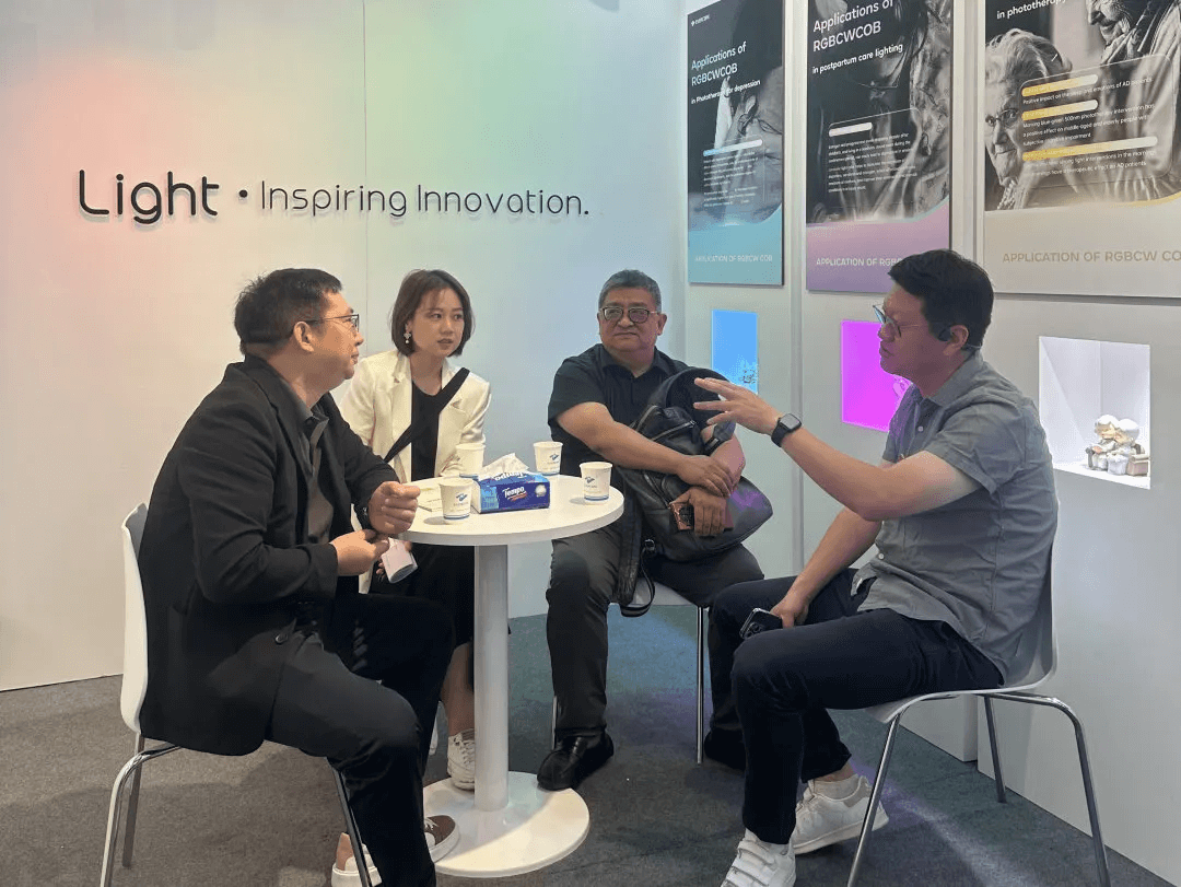 Gathering in HongKong International Lighting Fair (Autumn Edition) look back